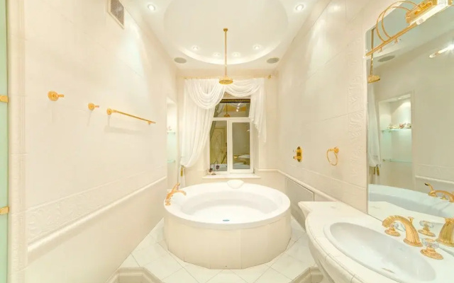 Apartment near Kiev 4 km Vishneve
