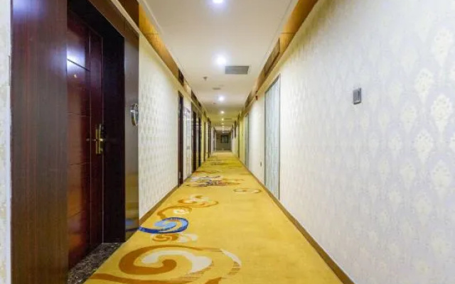 Vienna 3 Best Hotel (Xining Railway Station Jiuying Cordyceps Market) – Hotel Rooms – Xining
