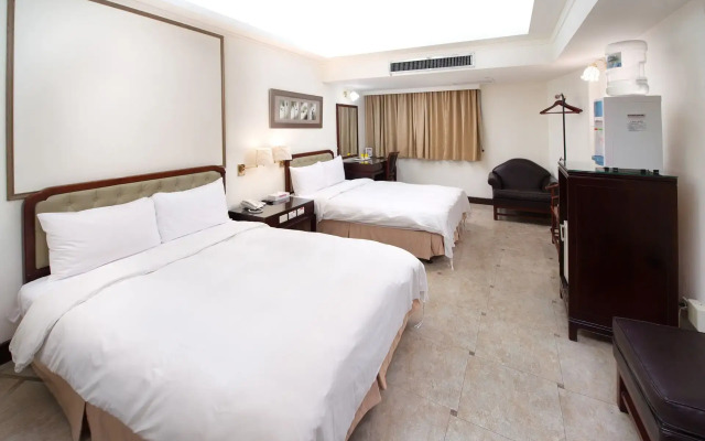 Peach Hotel