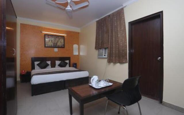 HOTEL GREEN PALACE Delhi Airport