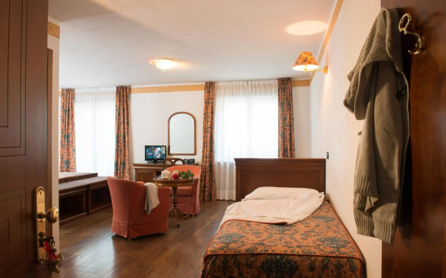 Hotel Tourist