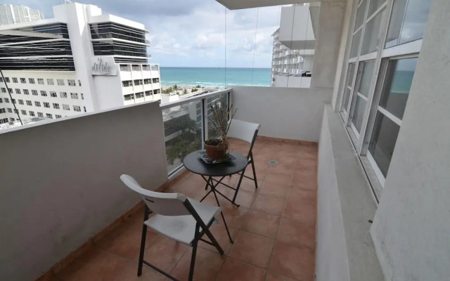 Decoplage Realty