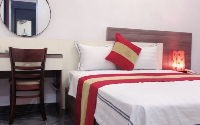 Queen Mộ Lao Hotel