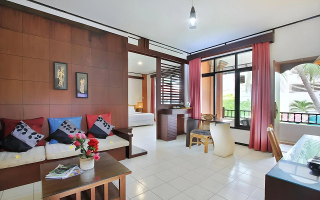 Puri Naga Beachfront Cottages