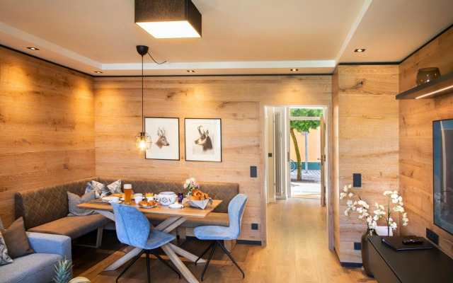 Weber Hofmark Apartments