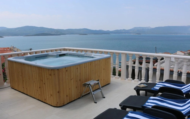 Villa Mara