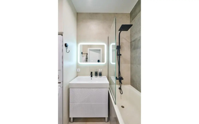 ApartMoscow (Apartment Moscow) on Bolshaya Filevskaya street