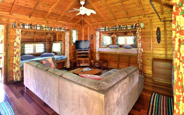 Marks Place Moorea