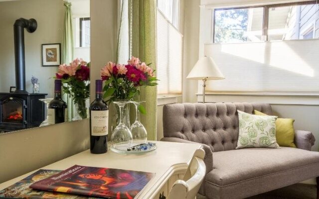 Oak Hill Bed & Breakfast