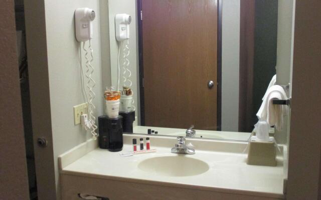 SureStay Plus Hotel by Best Western Bettendorf