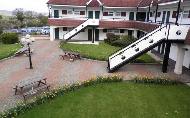 The Town and Country Lodge