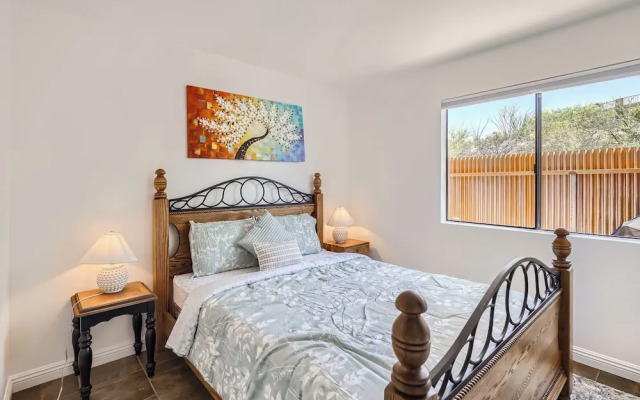 Sonoran Desert Oasis + Close To Everything!