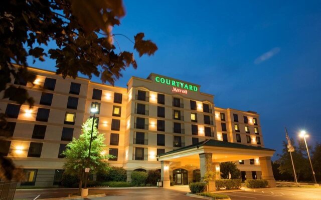 Courtyard by Marriott Louisville Airport