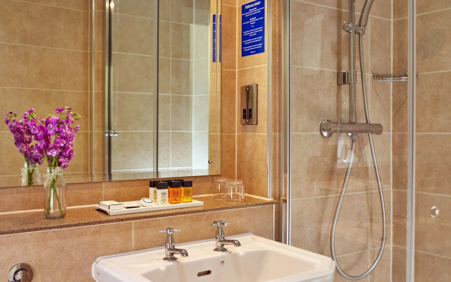 Dumbleton Hall Hotel