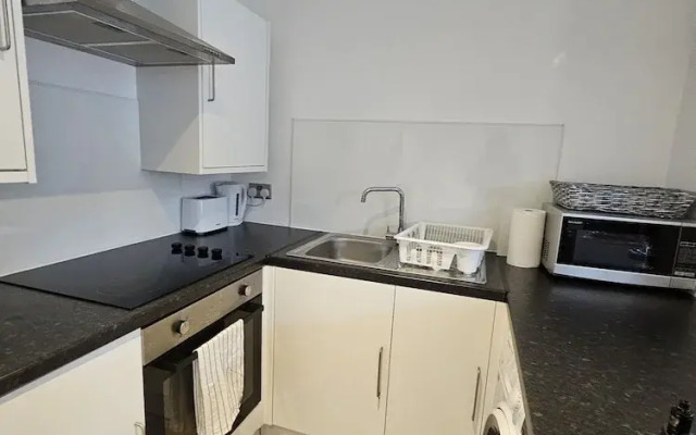 Charming 1-bed Apartment in Huddersfield