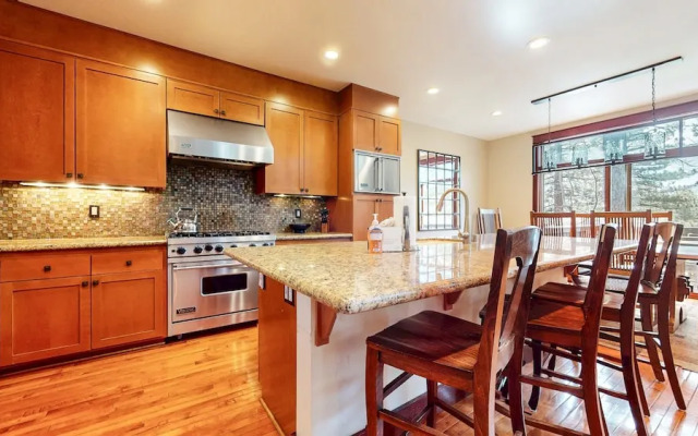 Timbers #2 4 Bedroom Townhouse