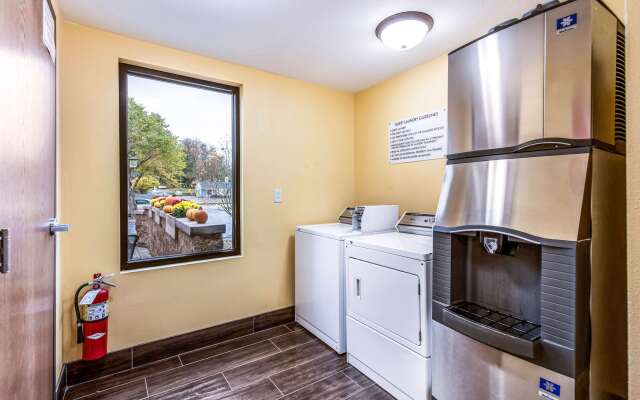 Econo Lodge Mayo Clinic Area