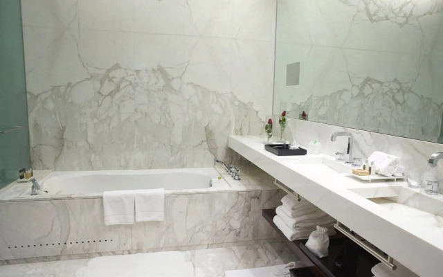 Algodon Wine Estates and Champions Club