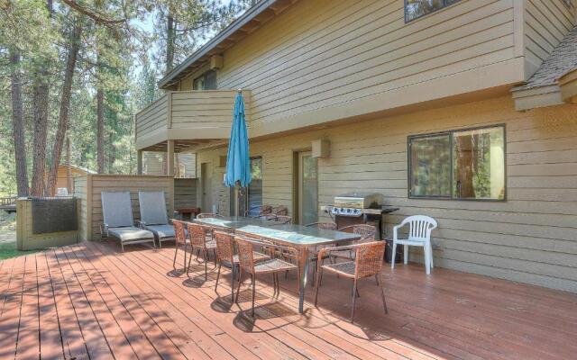 3 Tumalo-AC-Hot Tub-4BR/3BA