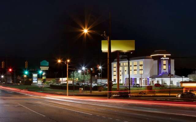 La Quinta Inn & Suites by Wyndham Dothan