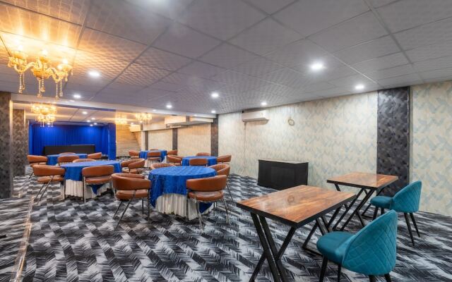 Oyster Pearl Near Medanta Hospital Sec39