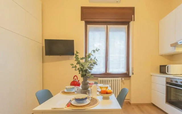 Simar Apartments nearby Como S.G. Train Station