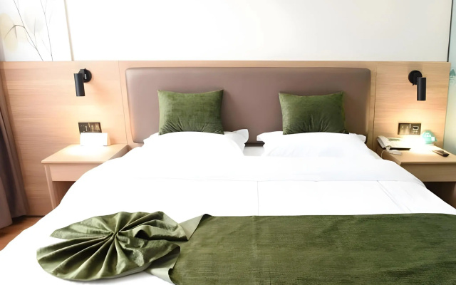 GreenTree Inn Suzhou Zhangjiagang Daxin Town Pingbei Road Express Hotel – Guest Rooms – Suzhou