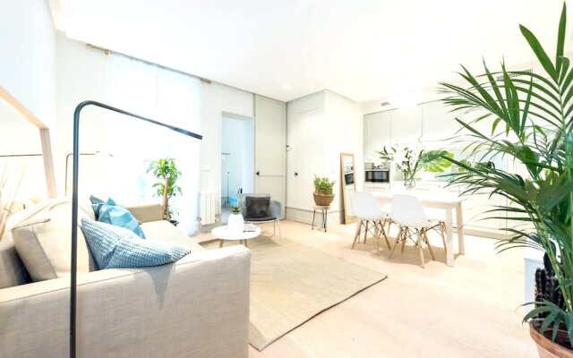 Apartment with One Bedroom in Madrid, with Wifi