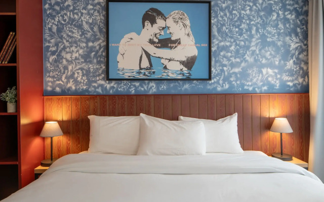 The Walled off Hotel Paris