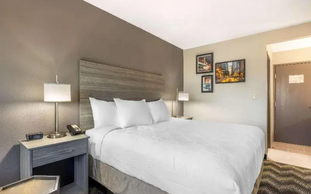 Best Western Plus Bolingbrook