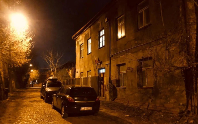 Old House Sienna 21