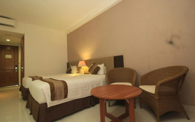 Hotel On The Rock