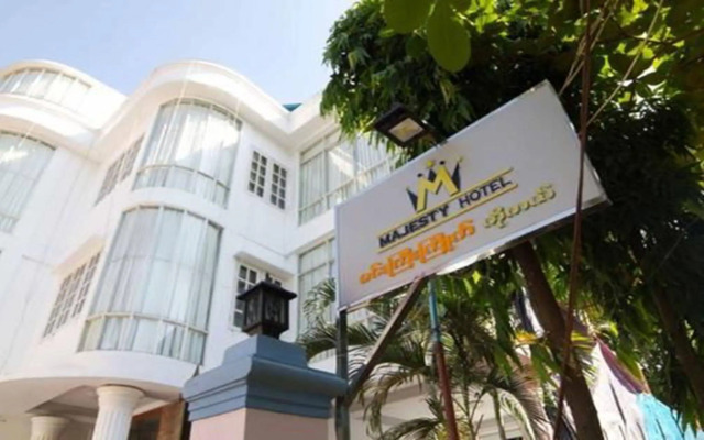 Majesty Hotel