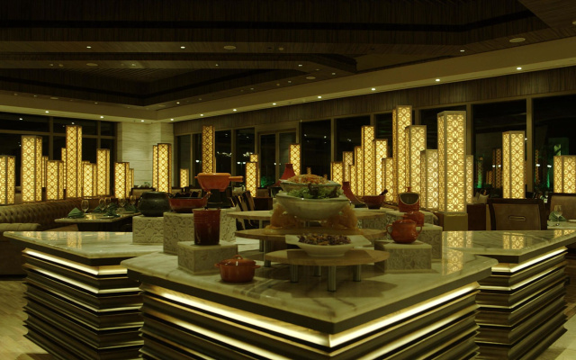 Seven Seas Hotel