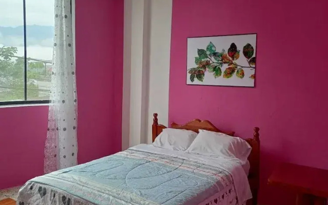 Tena - 4 Beds - Sleeps 12 - Pet Friendly - Hot Tub