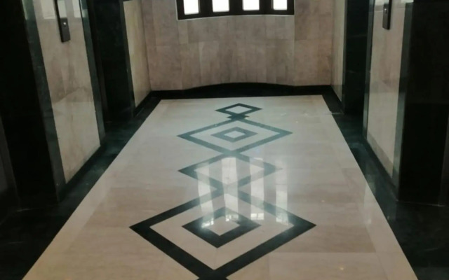 Hayah Grand Hotel