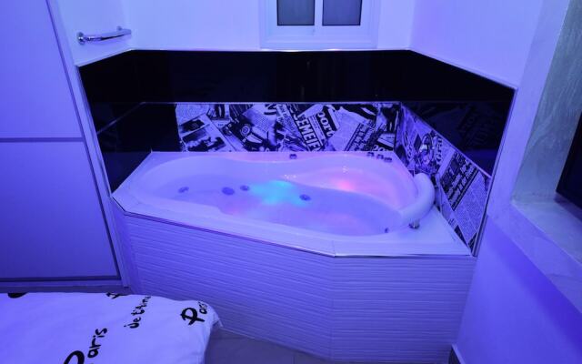Ariel Luxury Suite