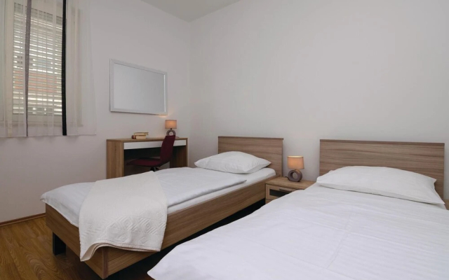 Nice Home in Vrsi With Wifi and 3 Bedrooms