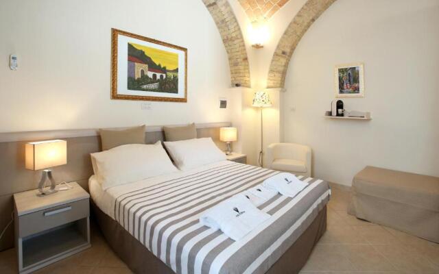 Victoria Royal Apartments