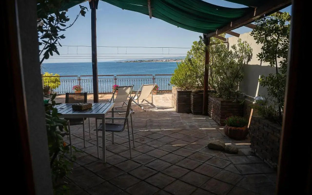 Taormina Mare Apartment