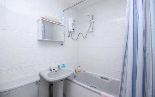 42A Medmerry Park 2 Bedroom Chalet