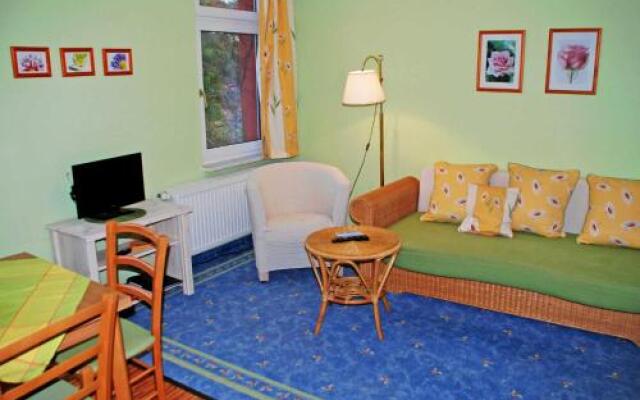 DEB 009 Appartementhaus auf Moench