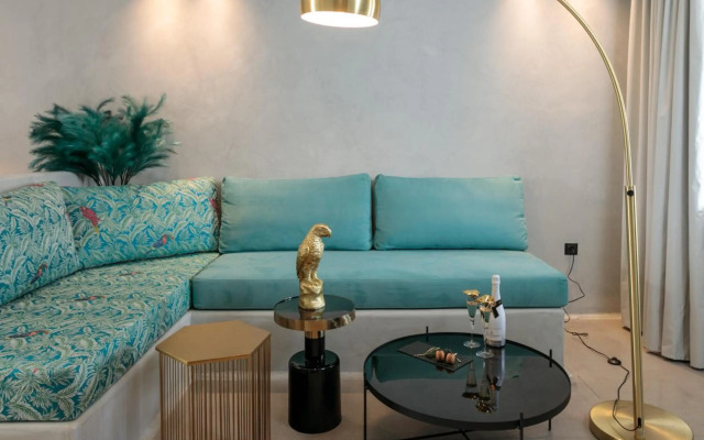 Iphimedeia Apartments & Suites