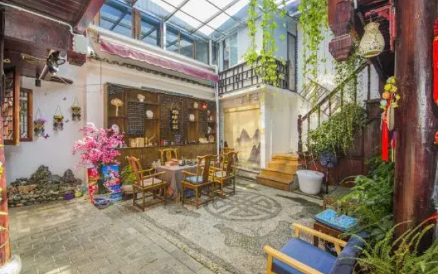 Yayuan Bieyuan Hostel