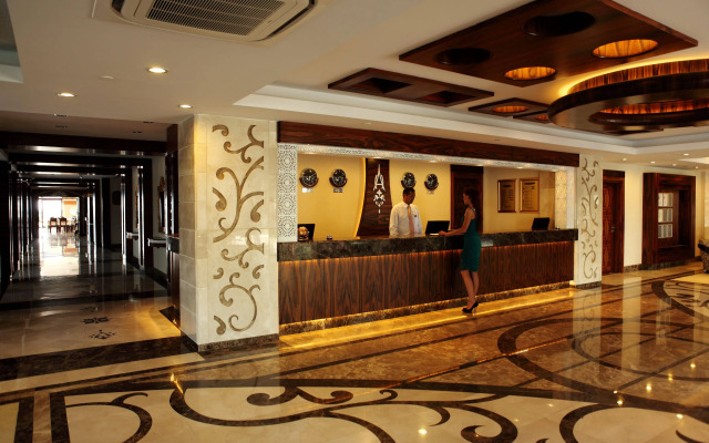 Santa Marina Hotel