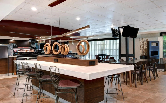 Courtyard by Marriott Pasadena/Old Town