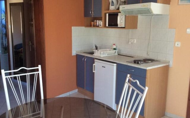 Márta Apartments House
