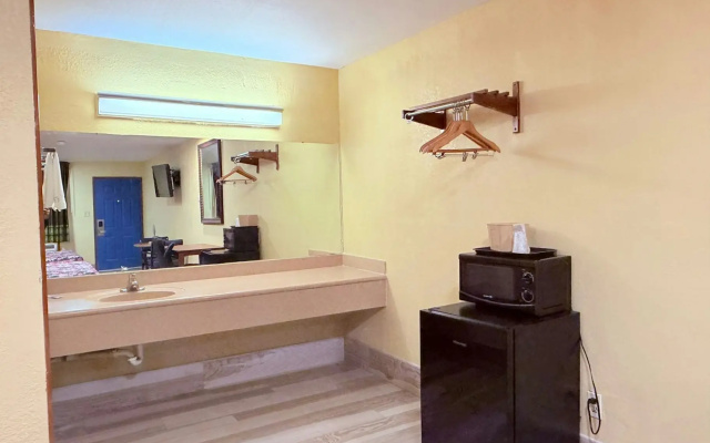 Aloha Inn McAllen Airport near Medical center Tx