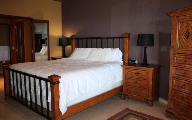 Sonoran Sun 3BR Deluxe SE 1007-v by Casago