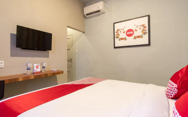 Super OYO 360 Mangaan Residence